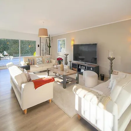 Frgk Coteau Luxury Private 4 Bedrooms Pool Garden Parking